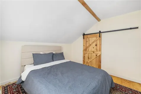 4588 Main Road Tiverton RI 02878