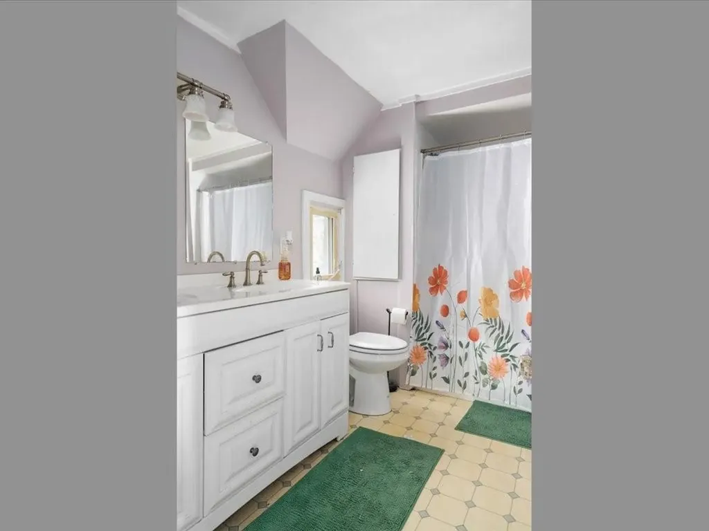 871 873 Harris Avenue Woonsocket RI 02895