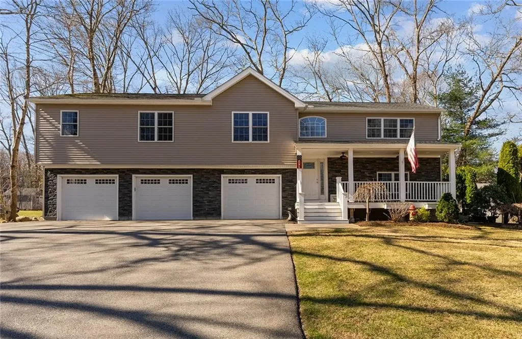 15 Dayton Avenue Johnston RI 02919
