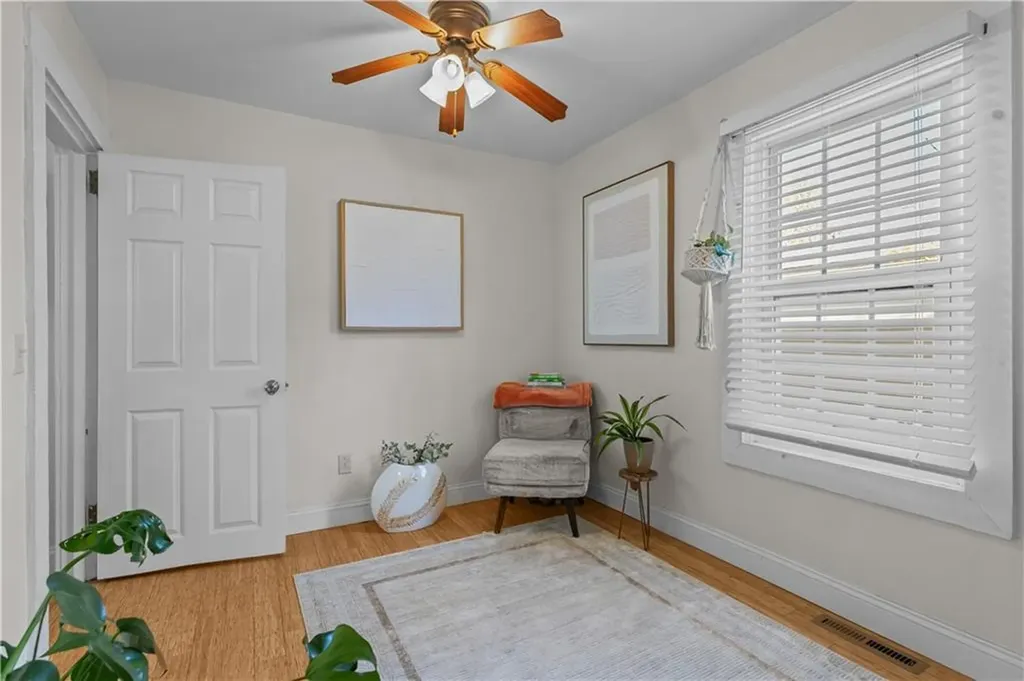 29 Dean Avenue Newport RI 02840