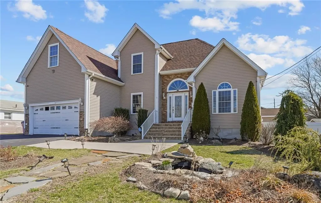 5 Orchard Street North Providence RI 02911