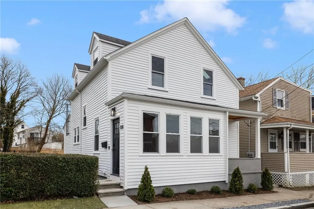 15 Sheffield Avenue Newport RI 02840