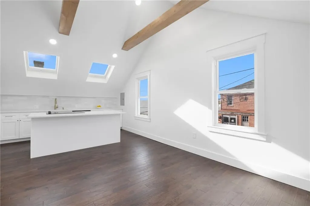 15 Sheffield Avenue Newport RI 02840