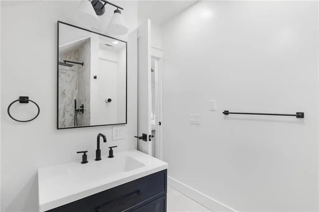 15 Sheffield Avenue Newport RI 02840