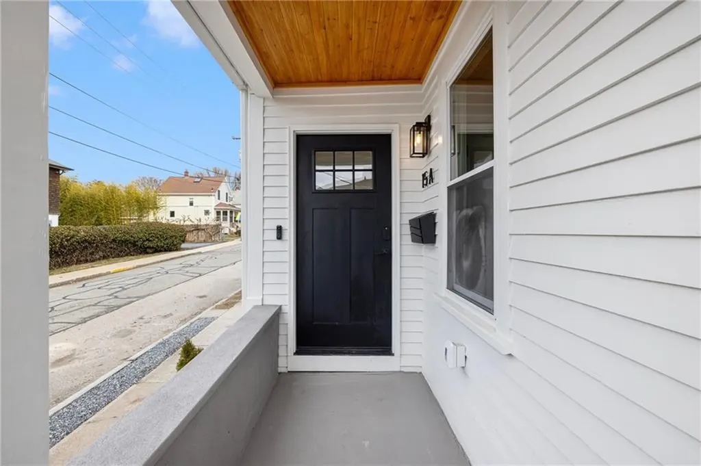 15 Sheffield Avenue Newport RI 02840