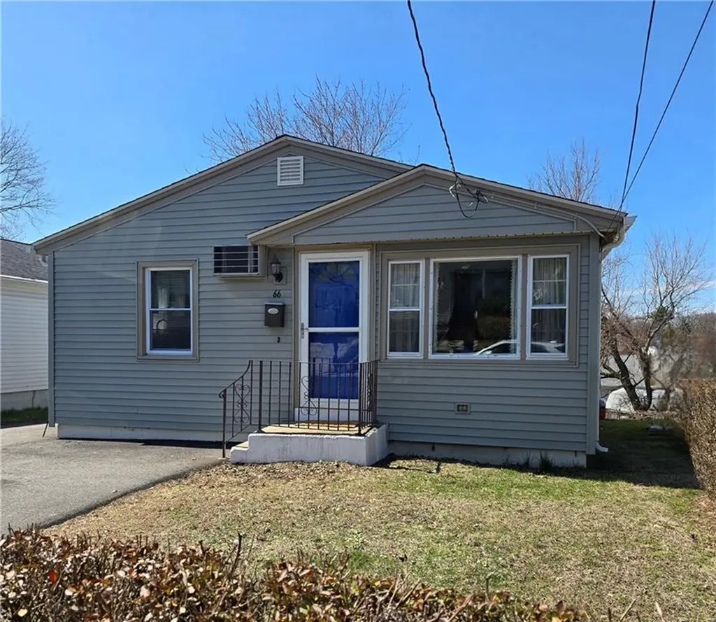 66 Sunset Avenue North Providence RI 02911