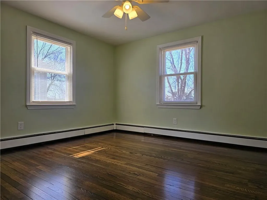 66 Sunset Avenue North Providence RI 02911