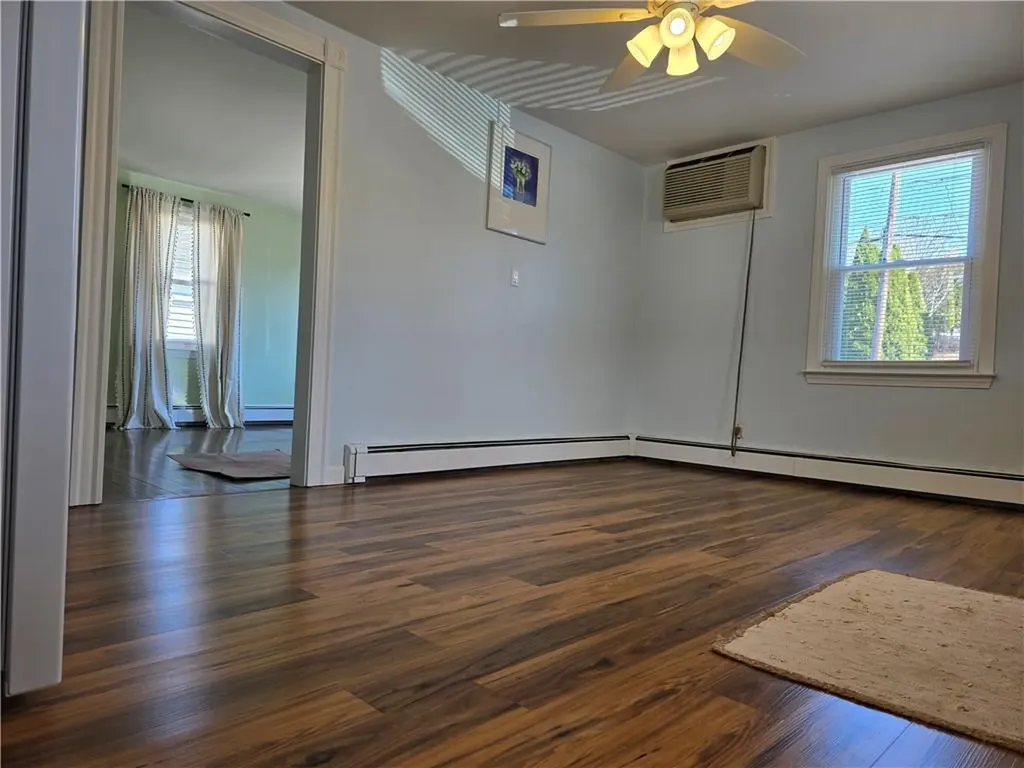 66 Sunset Avenue North Providence RI 02911