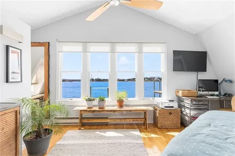 1597 Main Road Tiverton RI 02878