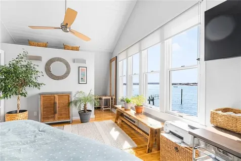 1597 Main Road Tiverton RI 02878