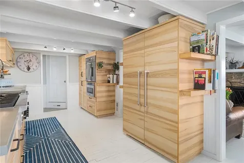 1597 Main Road Tiverton RI 02878