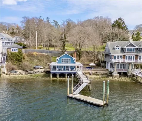 1597 Main Road Tiverton RI 02878