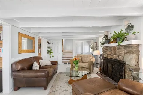 1597 Main Road Tiverton RI 02878