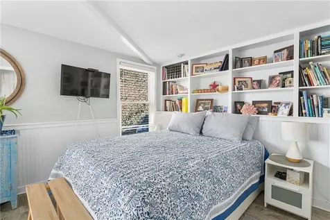 1597 Main Road Tiverton RI 02878