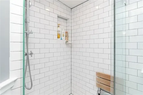 1597 Main Road Tiverton RI 02878