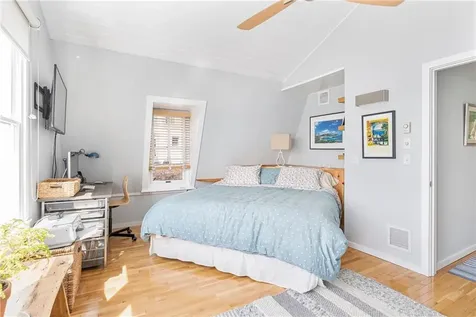 1597 Main Road Tiverton RI 02878