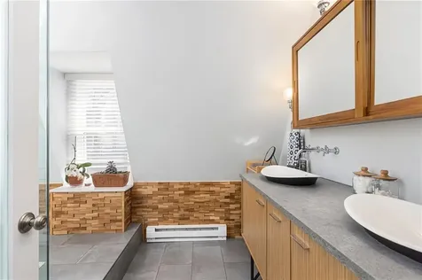 1597 Main Road Tiverton RI 02878