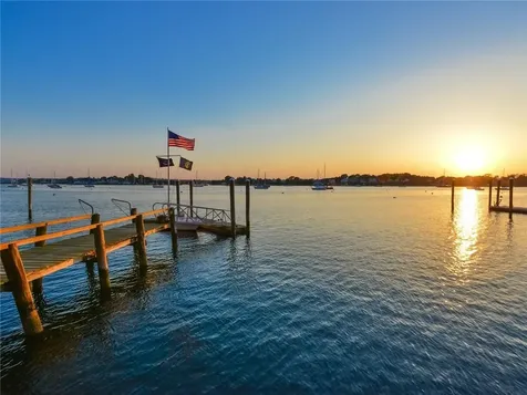 1597 Main Road Tiverton RI 02878