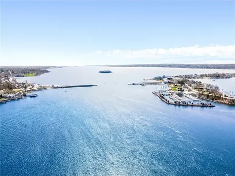 1597 Main Road Tiverton RI 02878