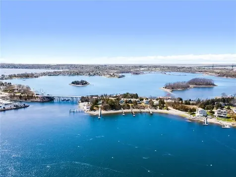 1597 Main Road Tiverton RI 02878