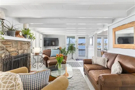 1597 Main Road Tiverton RI 02878