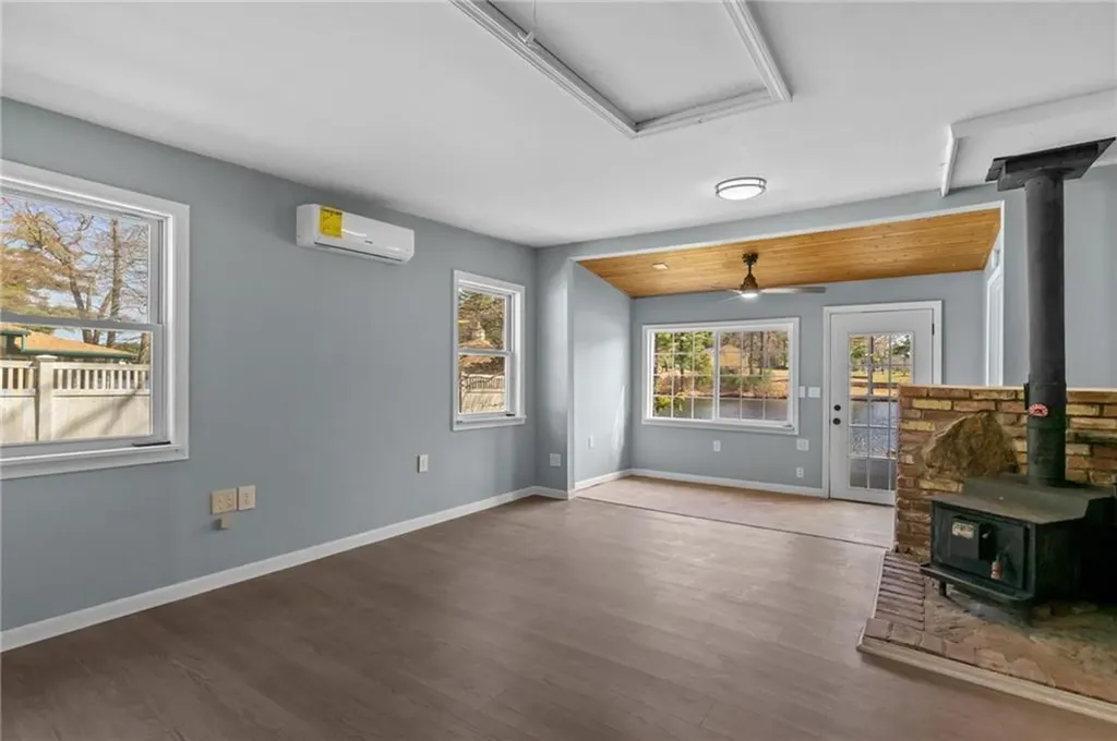 171 Lakehurst Drive Coventry RI 02816