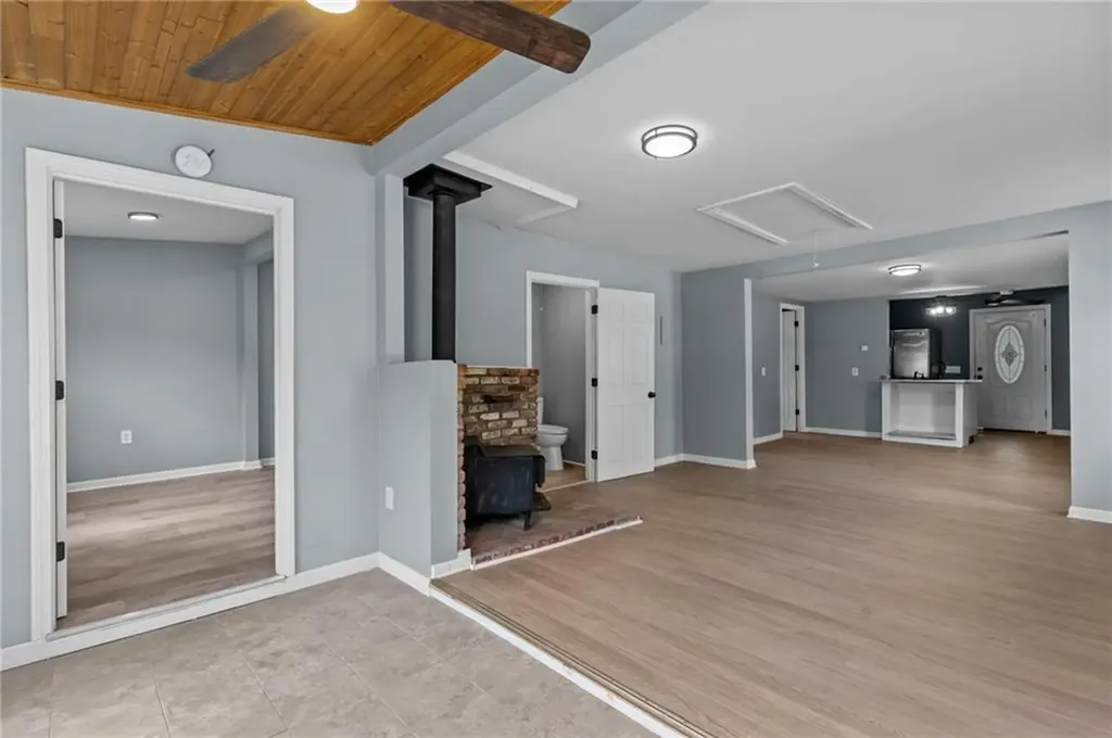 171 Lakehurst Drive Coventry RI 02816