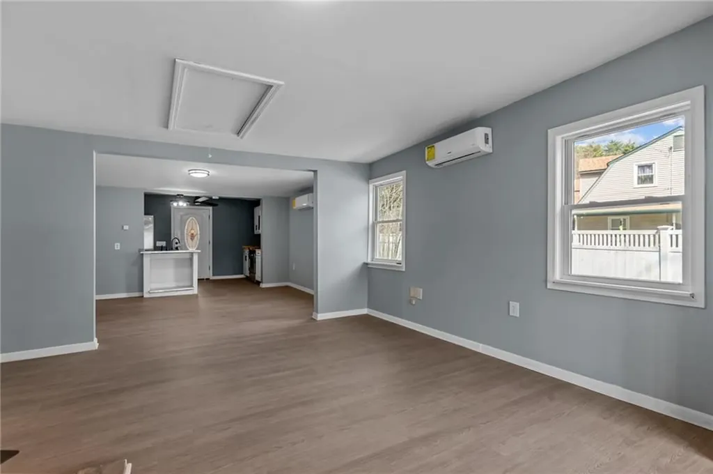 171 Lakehurst Drive Coventry RI 02816