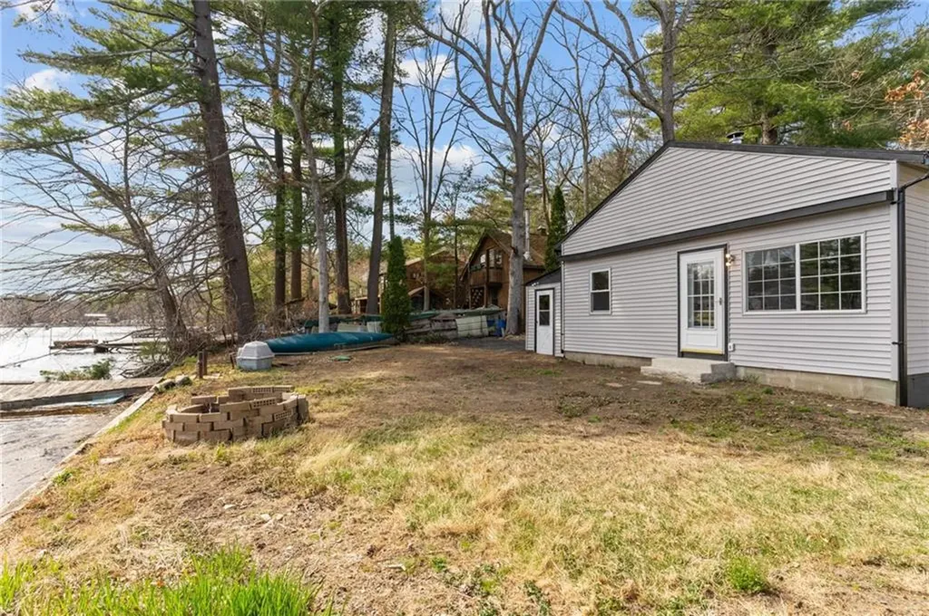 171 Lakehurst Drive Coventry RI 02816