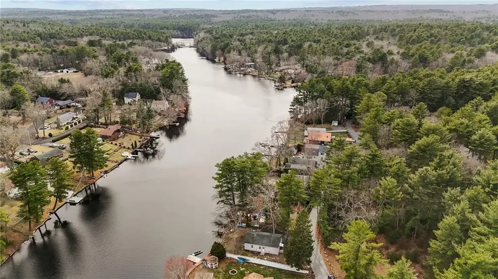 171 Lakehurst Drive Coventry RI 02816