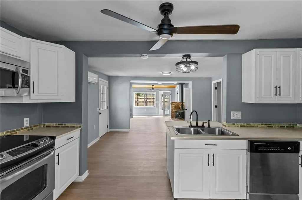 171 Lakehurst Drive Coventry RI 02816