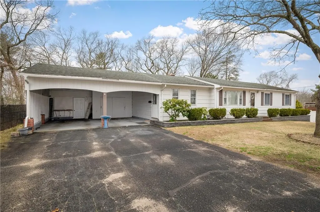 158 Hilton Road Warwick RI 02889