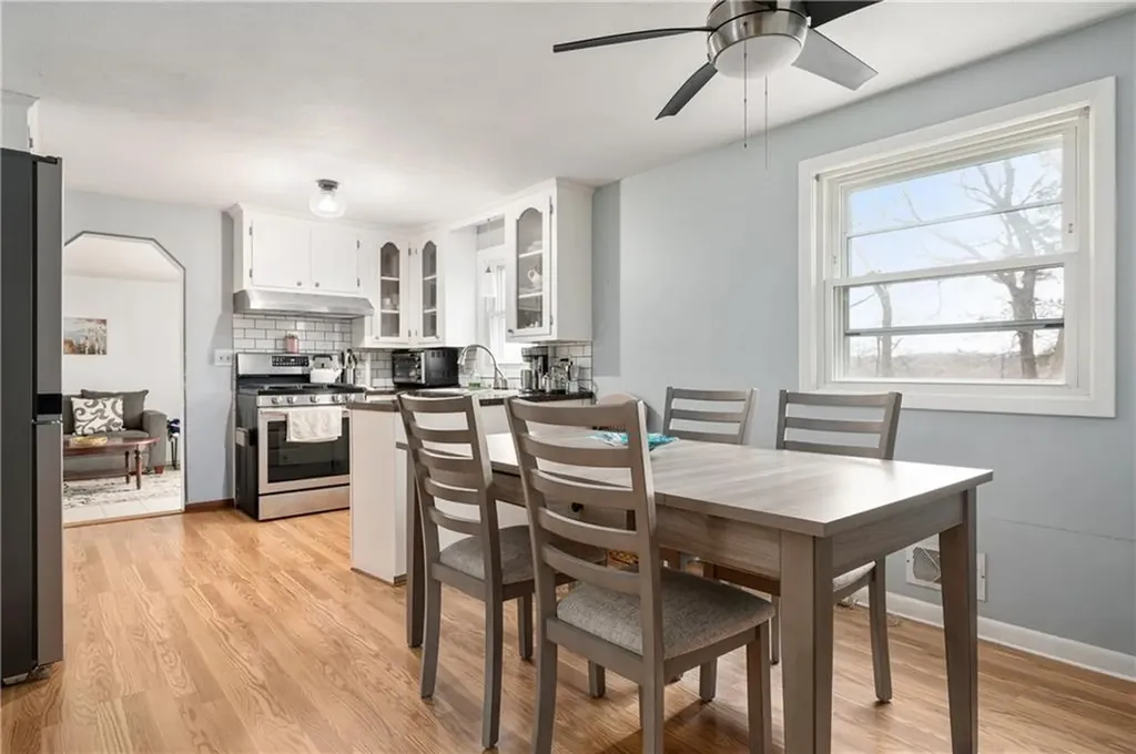 158 Hilton Road Warwick RI 02889