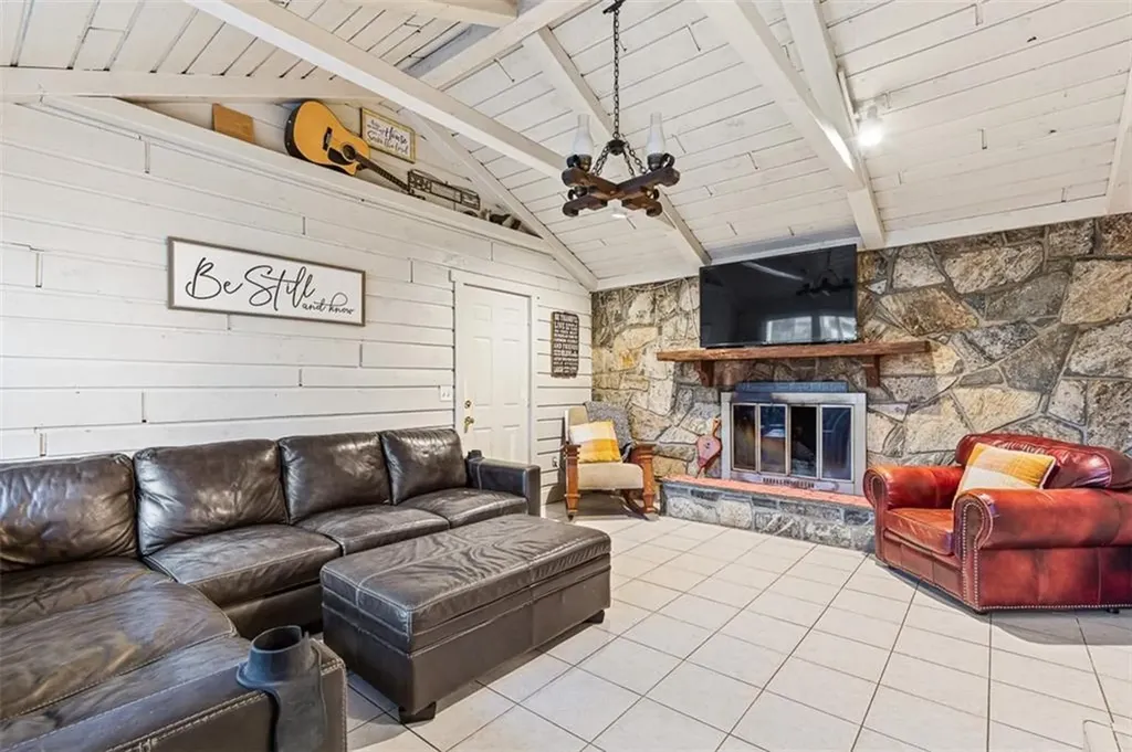 4 Carolyn Street Coventry RI 02816