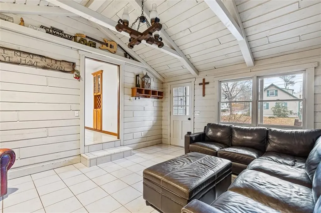 4 Carolyn Street Coventry RI 02816