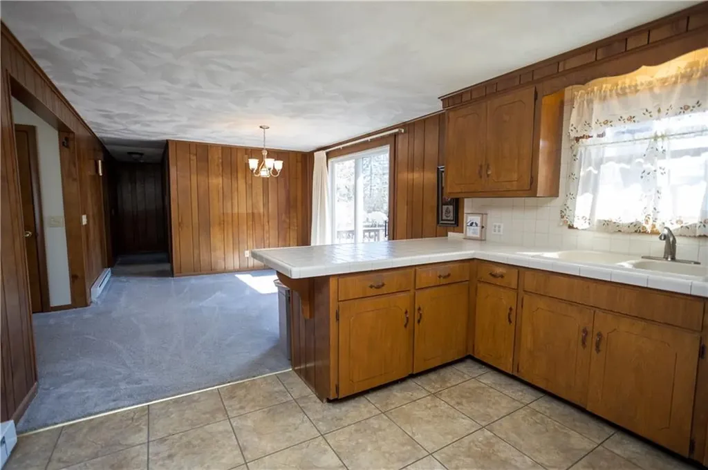 47 Birchwood Lane West Warwick RI 02893