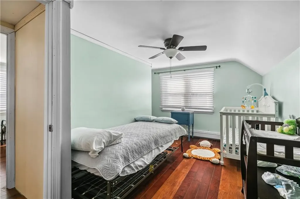 20 Blackmore Street Warwick RI 02818