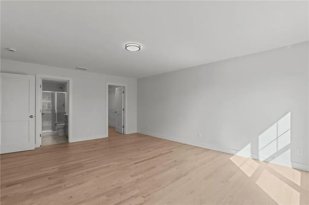 5 Red Maple Lane Warwick RI 02886