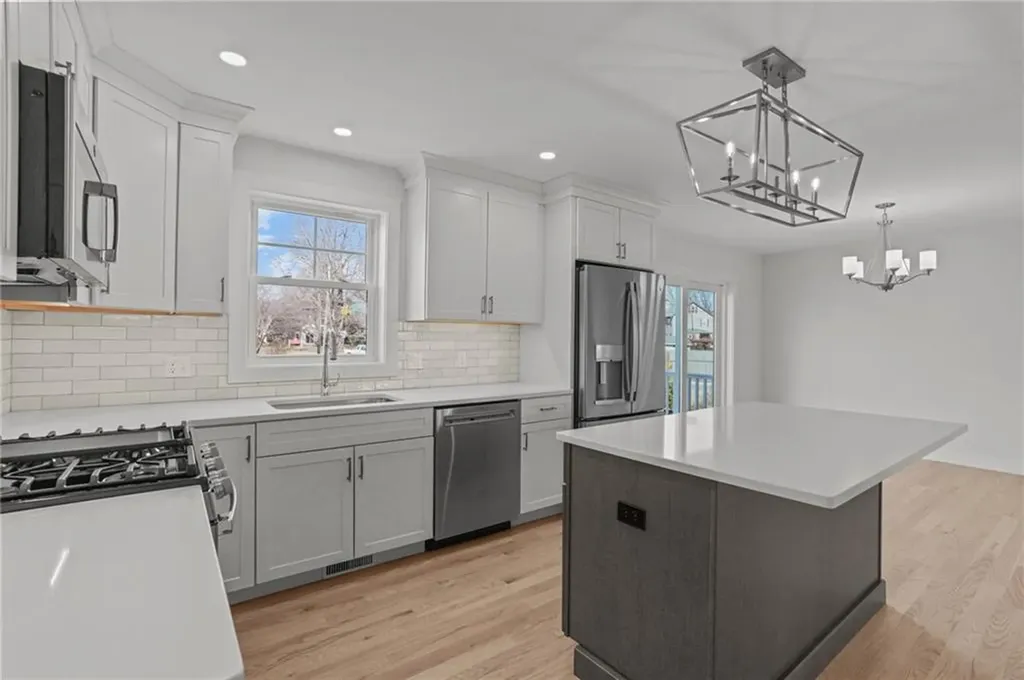 5 Red Maple Lane Warwick RI 02886