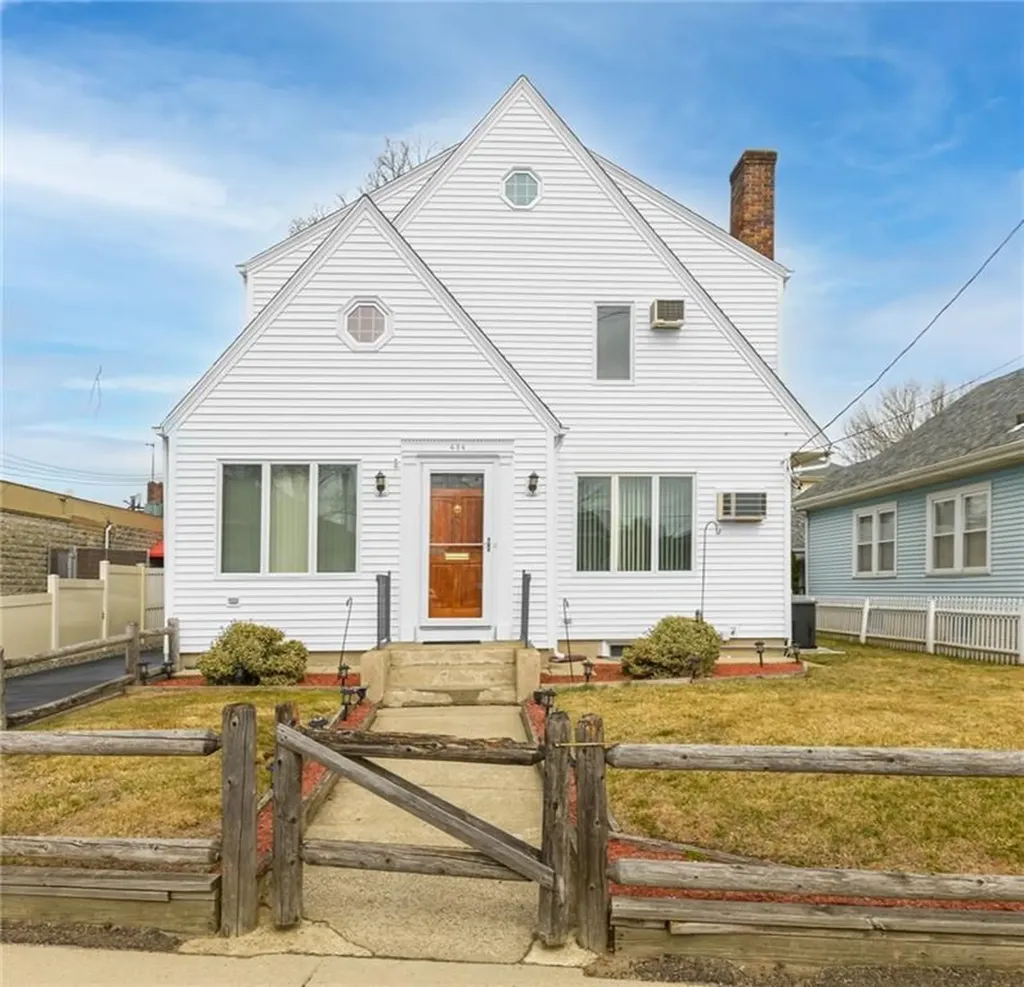 484 Willett Avenue East Providence RI 02915