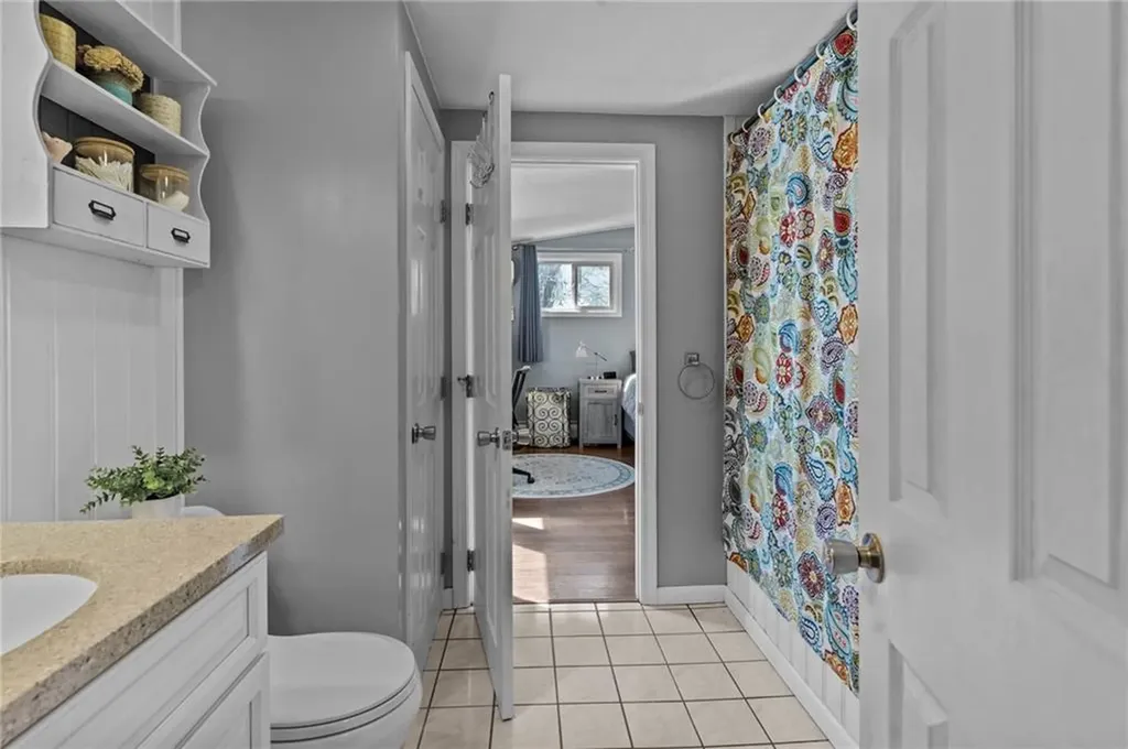 10 Thornton Avenue Smithfield RI 02917