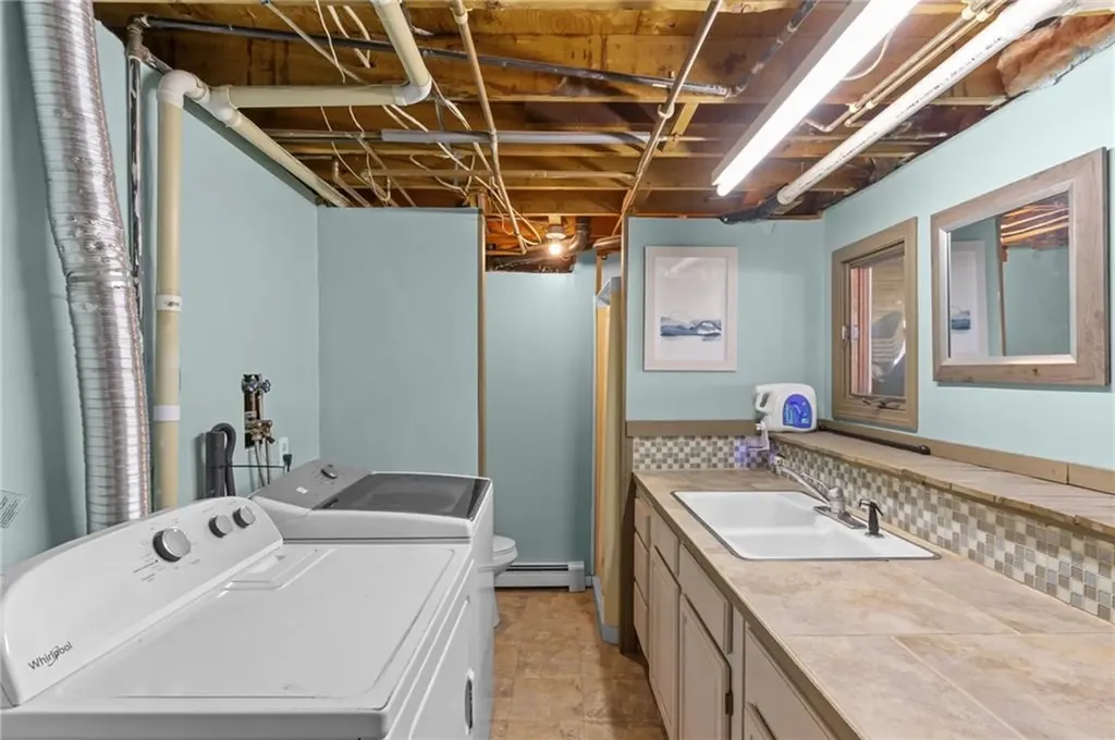 10 Thornton Avenue Smithfield RI 02917