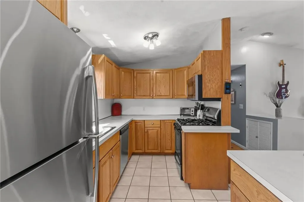 10 Thornton Avenue Smithfield RI 02917