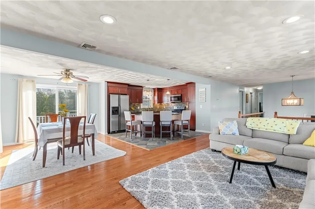 9 Iron Forge Road Lincoln RI 02865