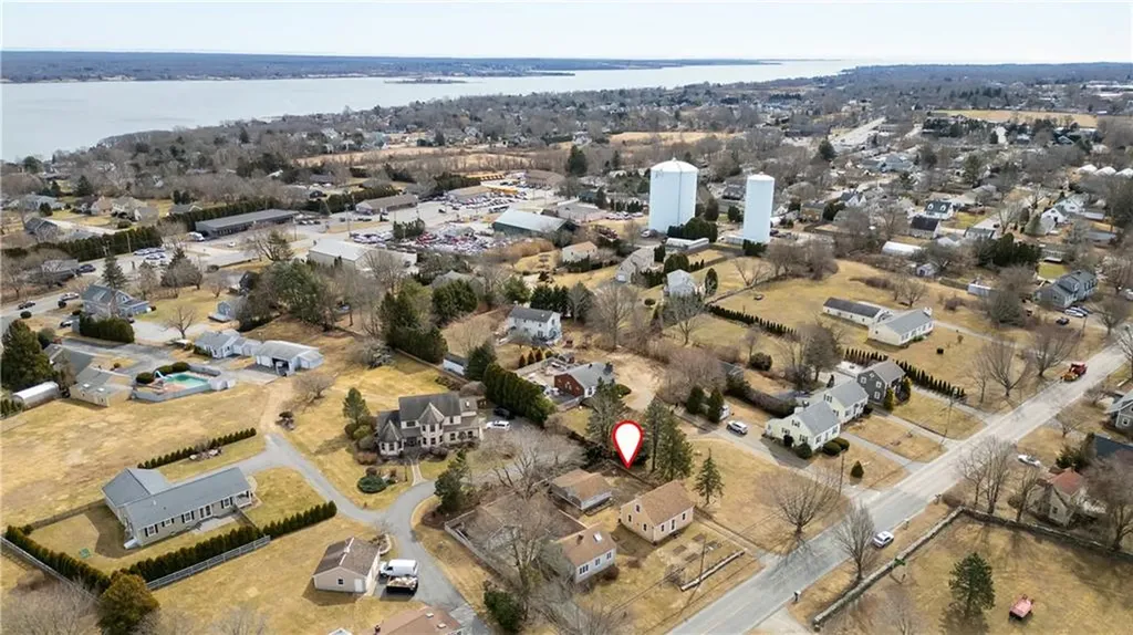 178 Middle Road Portsmouth RI 02871
