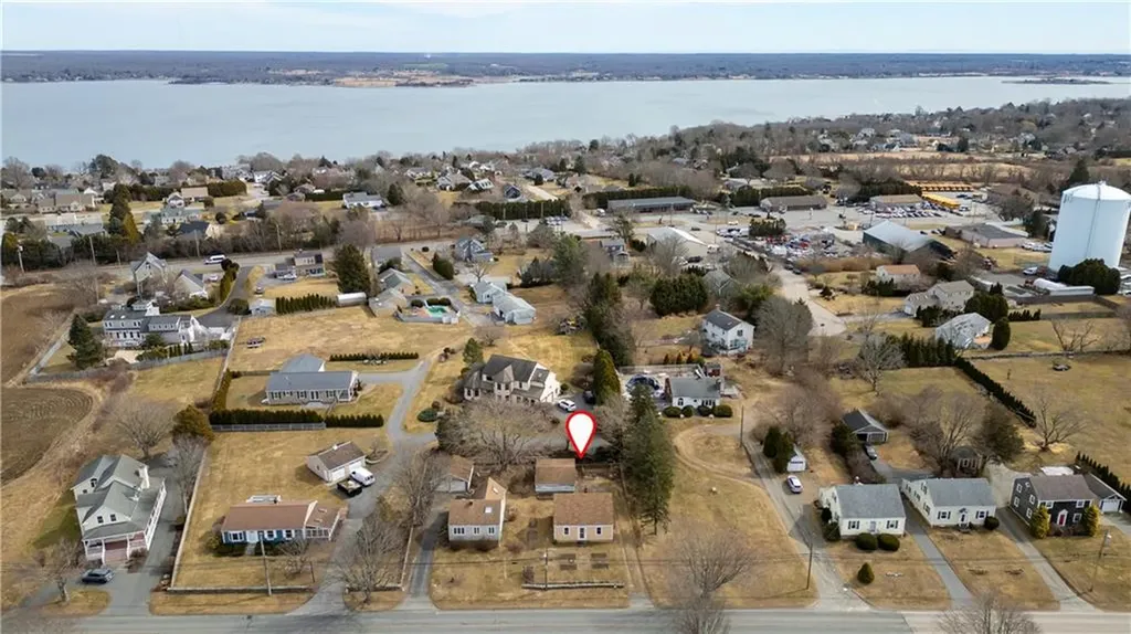 178 Middle Road Portsmouth RI 02871