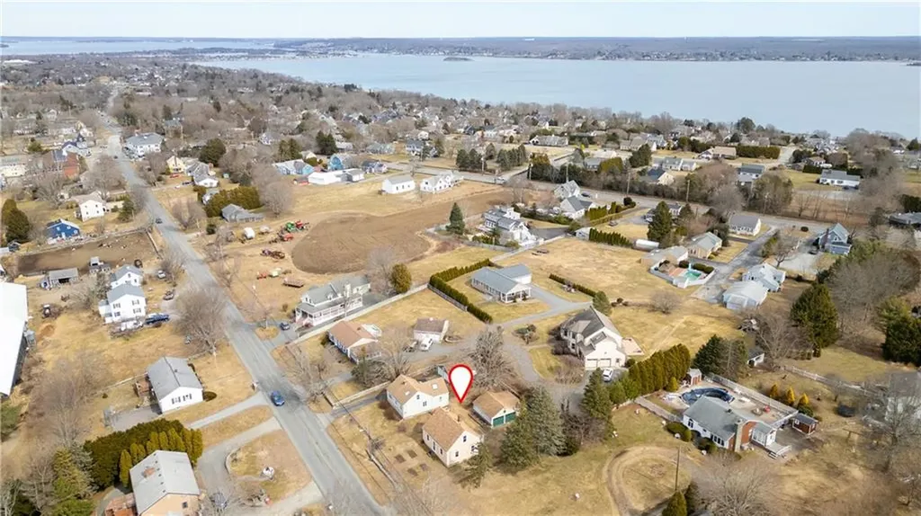 178 Middle Road Portsmouth RI 02871