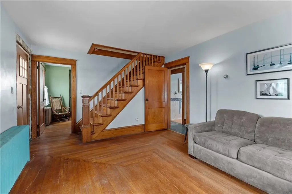 178 Middle Road Portsmouth RI 02871