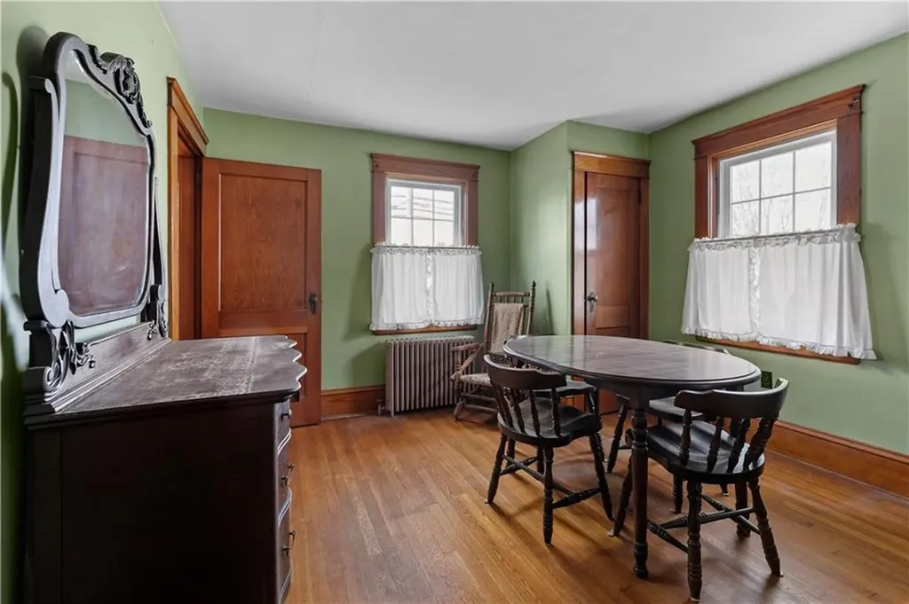 178 Middle Road Portsmouth RI 02871