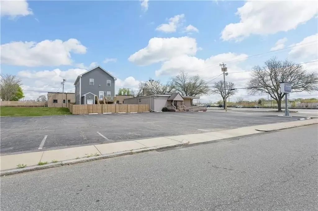 464 Silver Spring Street Providence RI 02904